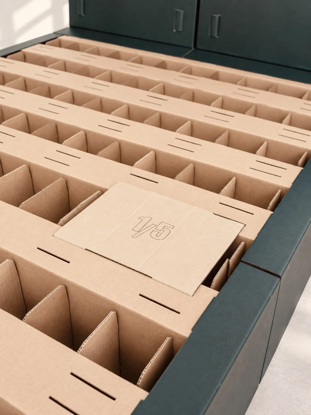 تخت پازلی کارتنی Sleep Box Zone؛ عکاسی واقعی محصول
